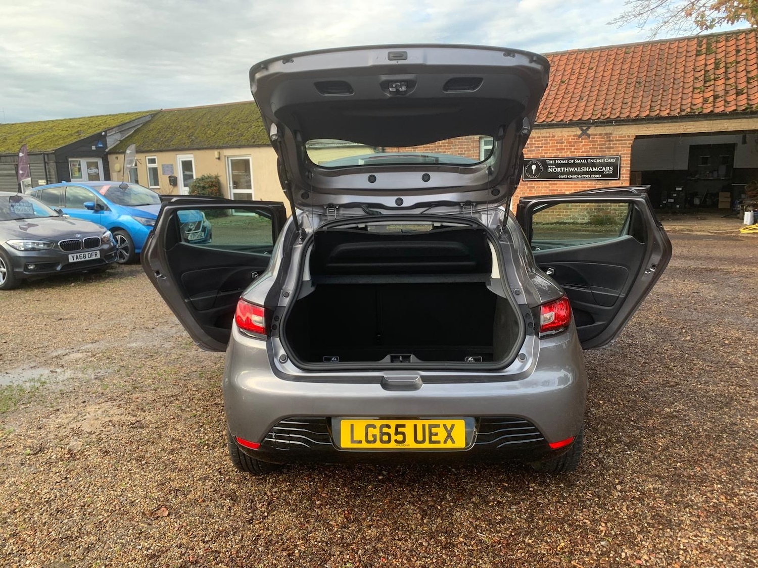 Used Renault Clio 2015 for sale - 76554411: Photo 14