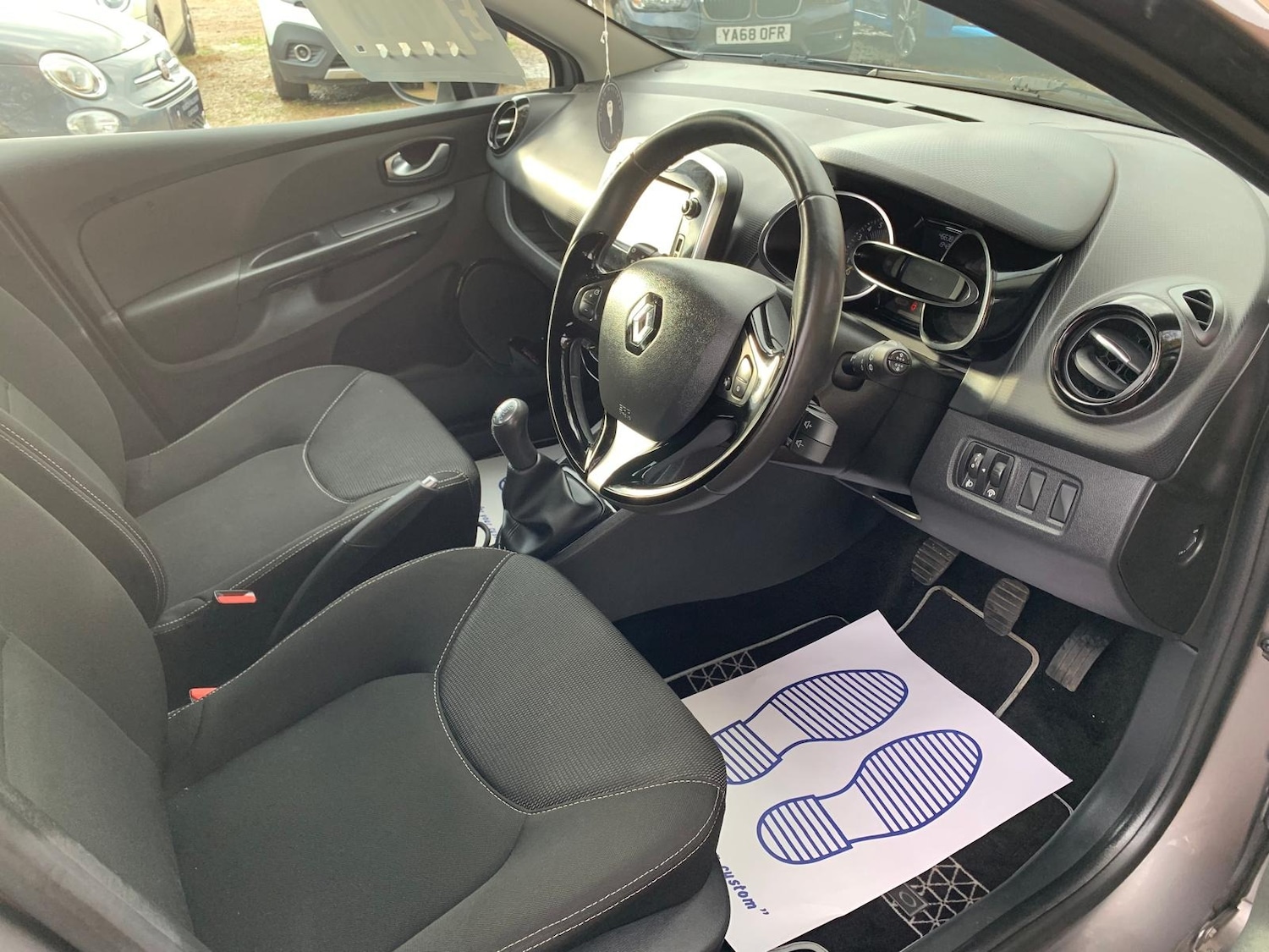 Used Renault Clio 2015 for sale - 76554411: Photo 33