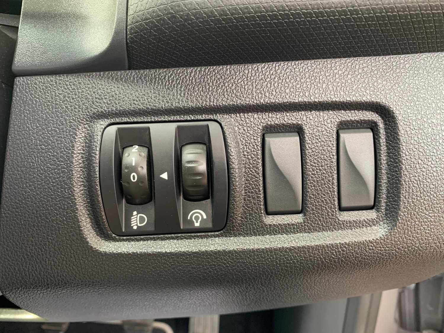 Used Renault Clio 2015 for sale - 76554411: Photo 34