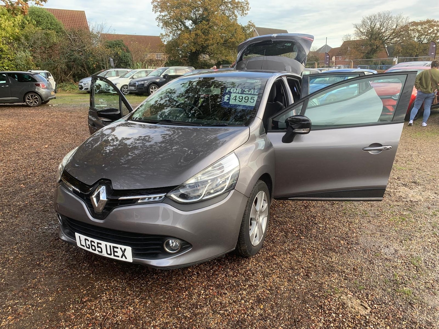 Used Renault Clio 2015 for sale - 76554411: Photo 9