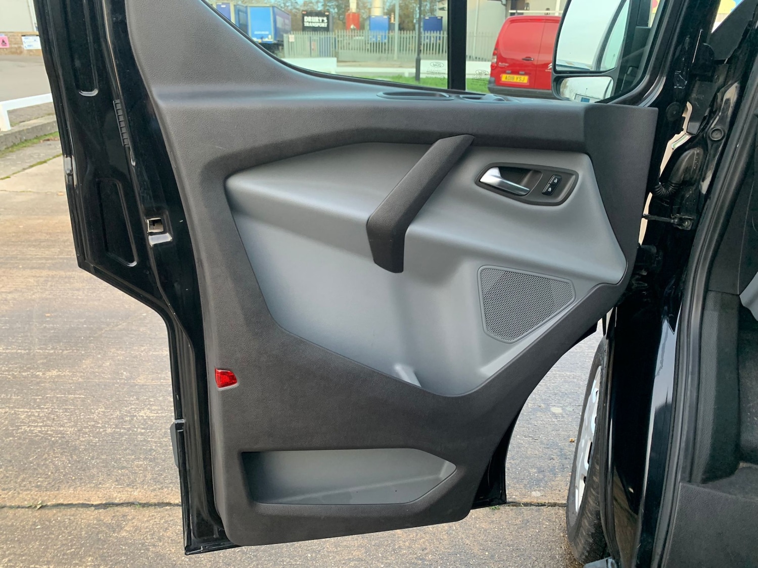 Used Ford Transit Custom 2018 for sale - 76709661: Photo 17