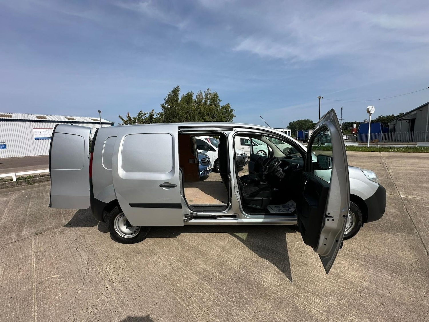 Used Renault Kangoo 2016 for sale - 76492123: Photo 12