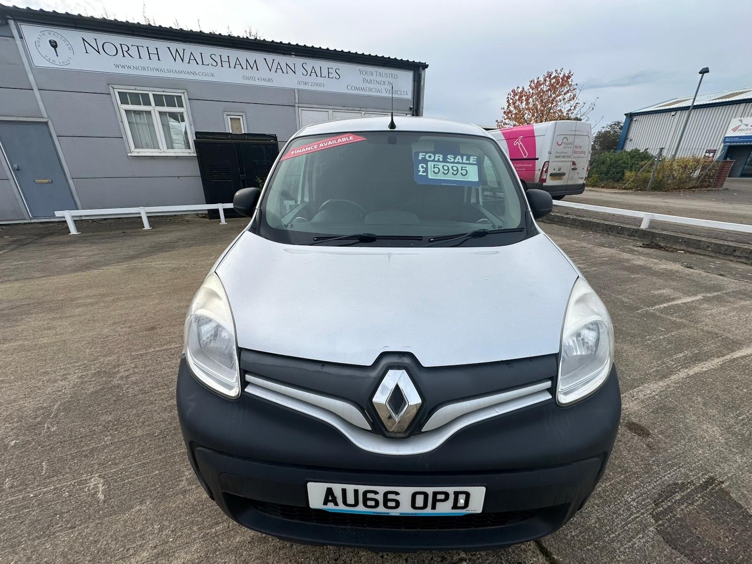 Used Renault Kangoo 2016 for sale - 76492123: Photo 2