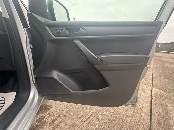 Used Volkswagen Caddy 2017 for sale - 76300573: Photo 17