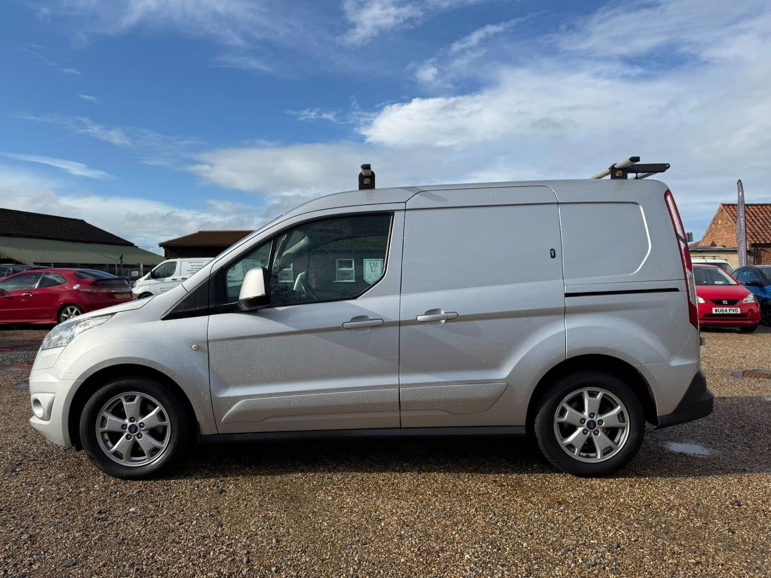 Used Ford Transit Connect 2017 for sale - 76329438: Photo 9