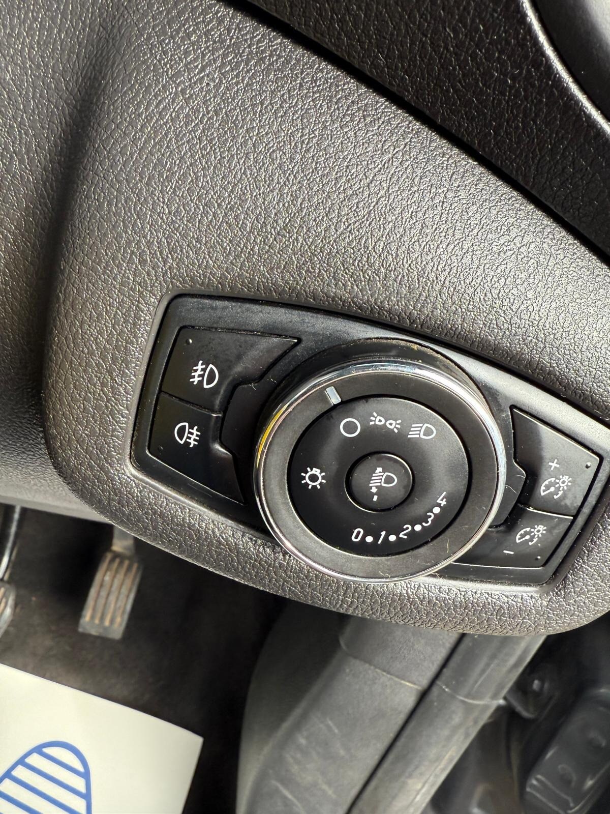 Used Ford Grand Tourneo Connect 2017 for sale - 77578824: Photo 20