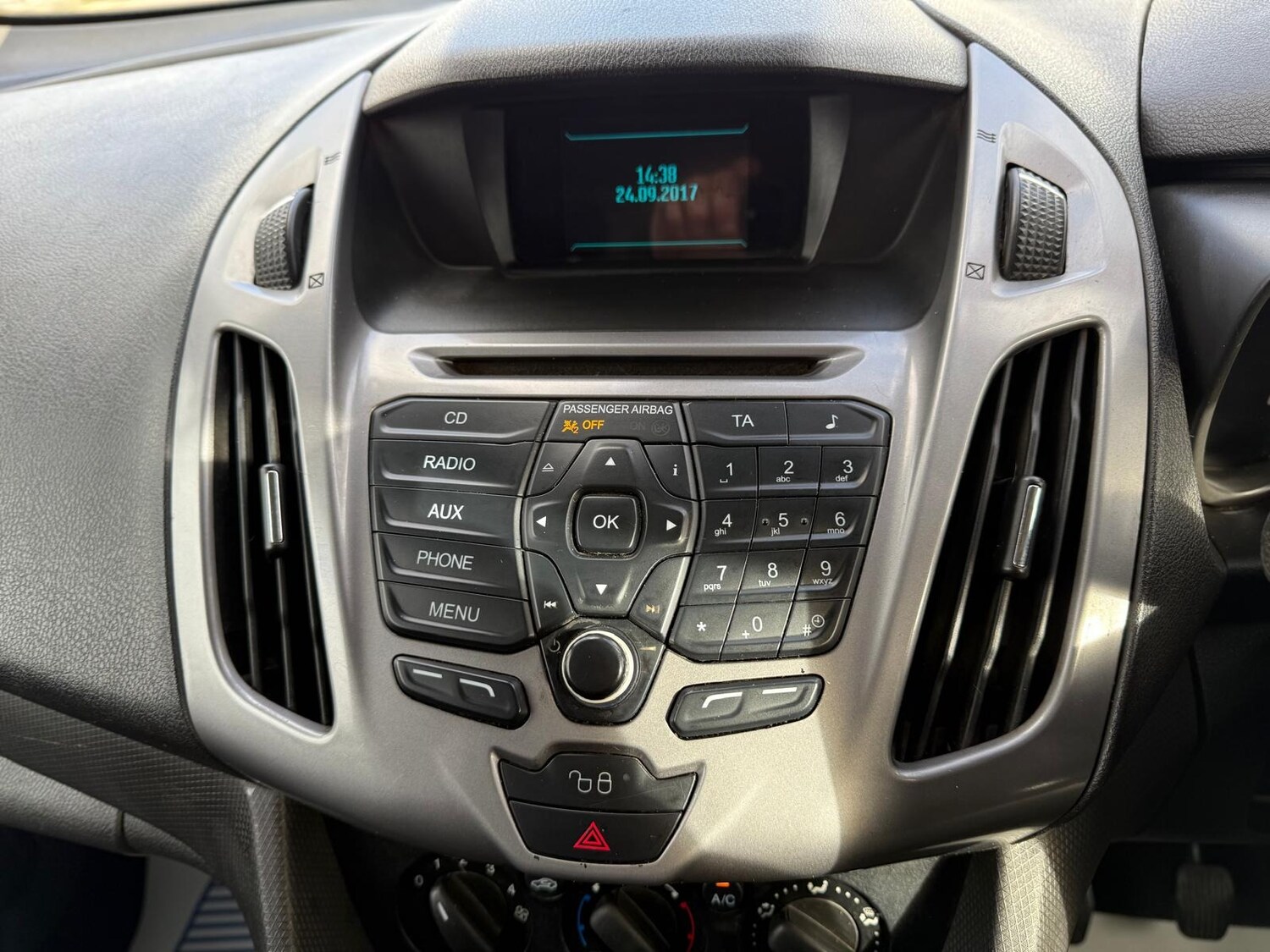 Used Ford Grand Tourneo Connect 2017 for sale - 77578824: Photo 22