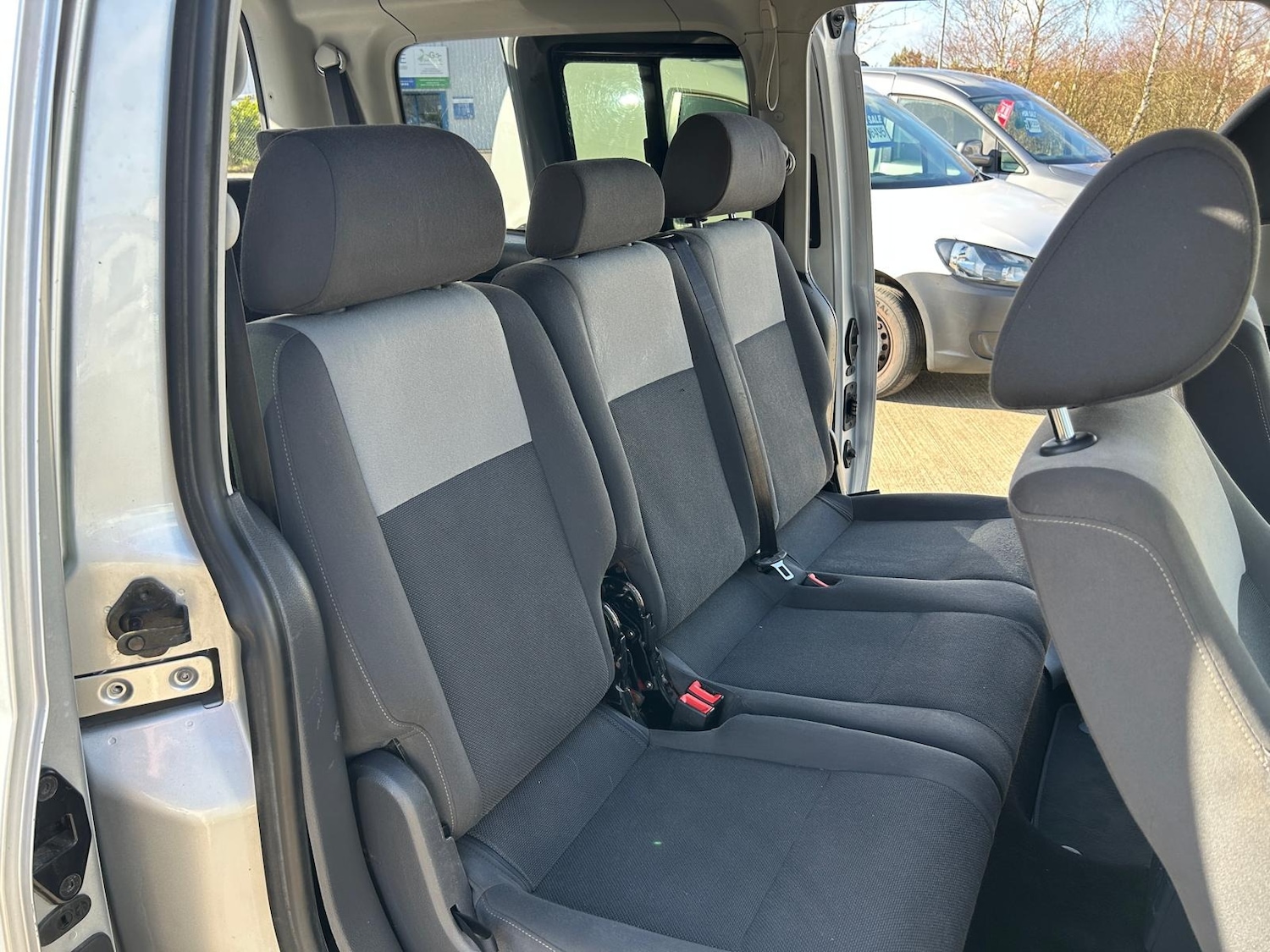 Used Volkswagen Caddy Maxi Life 2012 for sale - 78121939: Photo 19