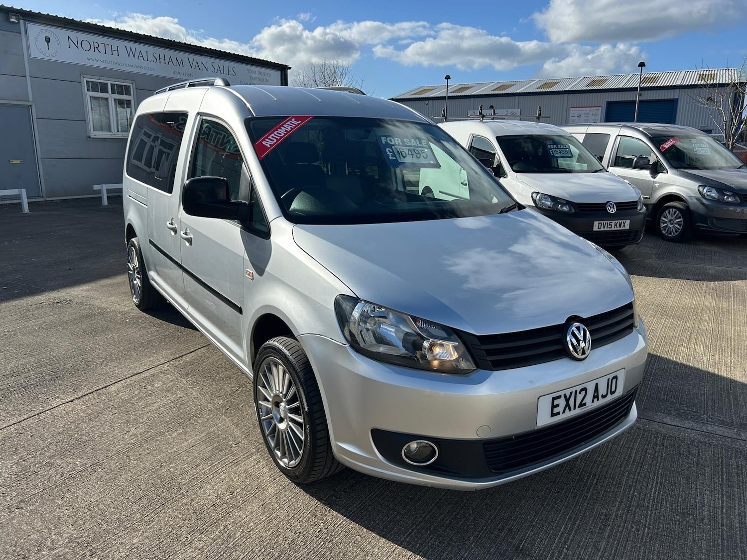 Used Volkswagen Caddy Maxi Life 2012 for sale - 78121939: Photo 3