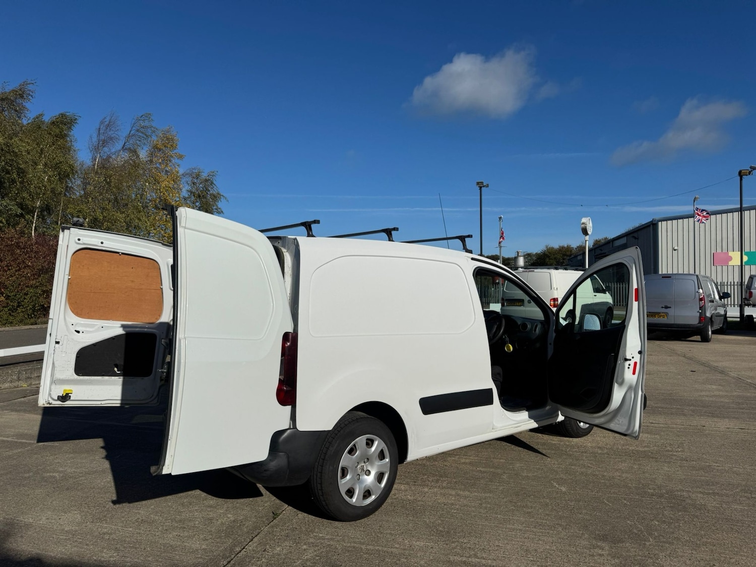 Used Peugeot Partner 2014 for sale - 76415030: Photo 12