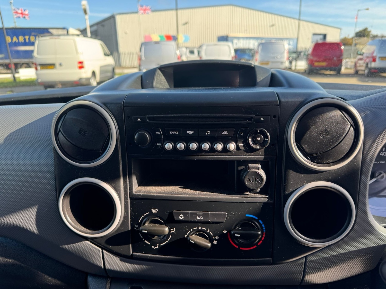 Used Peugeot Partner 2014 for sale - 76415030: Photo 23