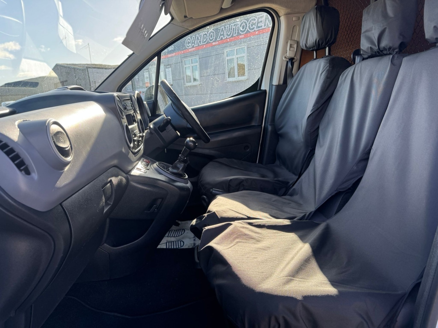 Used Peugeot Partner 2014 for sale - 76415030: Photo 28