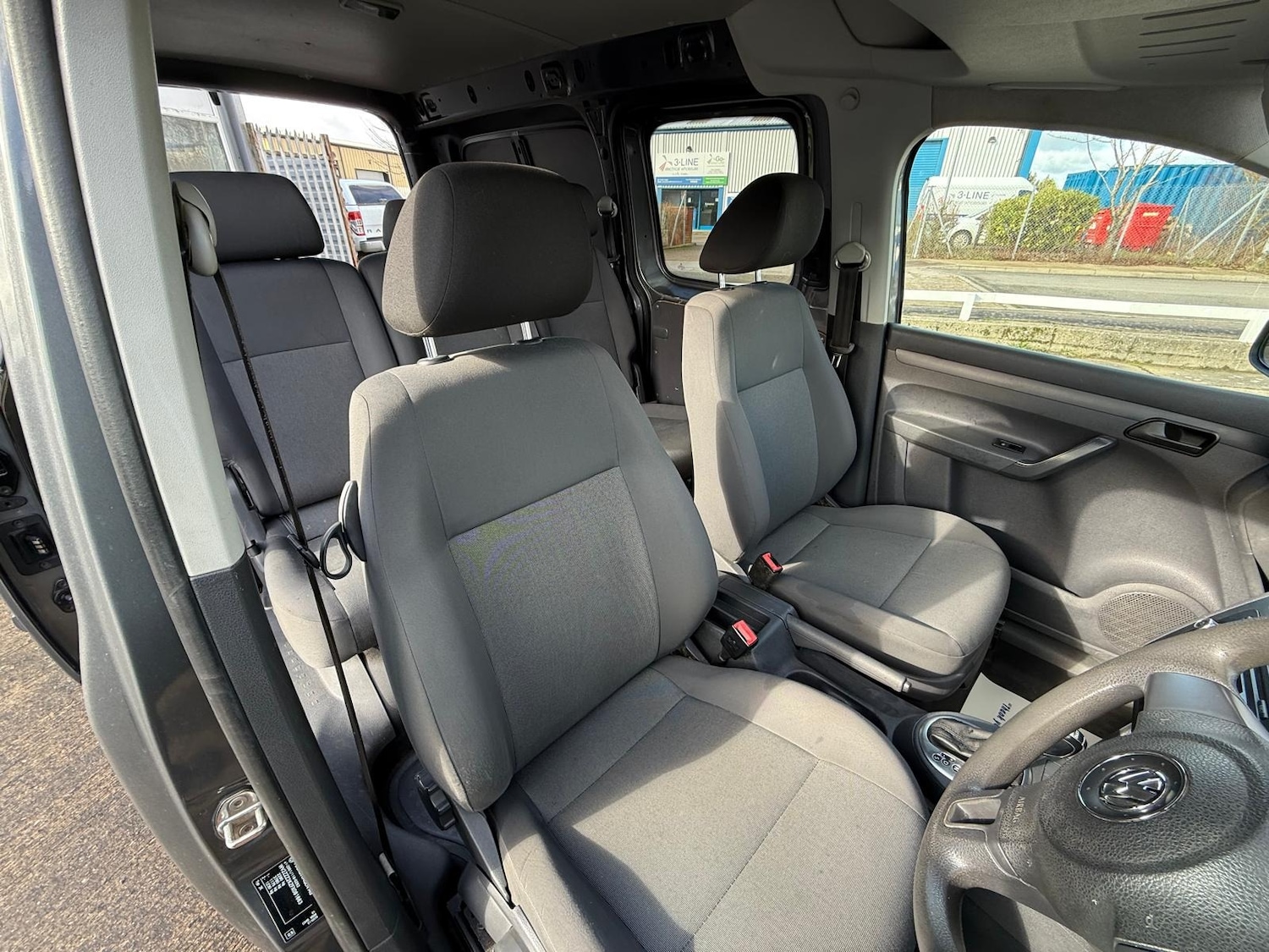 Used Volkswagen Caddy Maxi 2015 for sale - 77578573: Photo 15