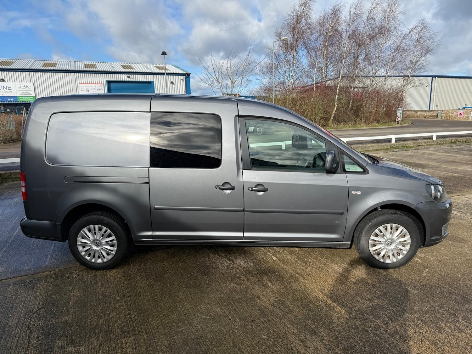 Used Volkswagen Caddy Maxi 2015 for sale - 77578573: Photo 3