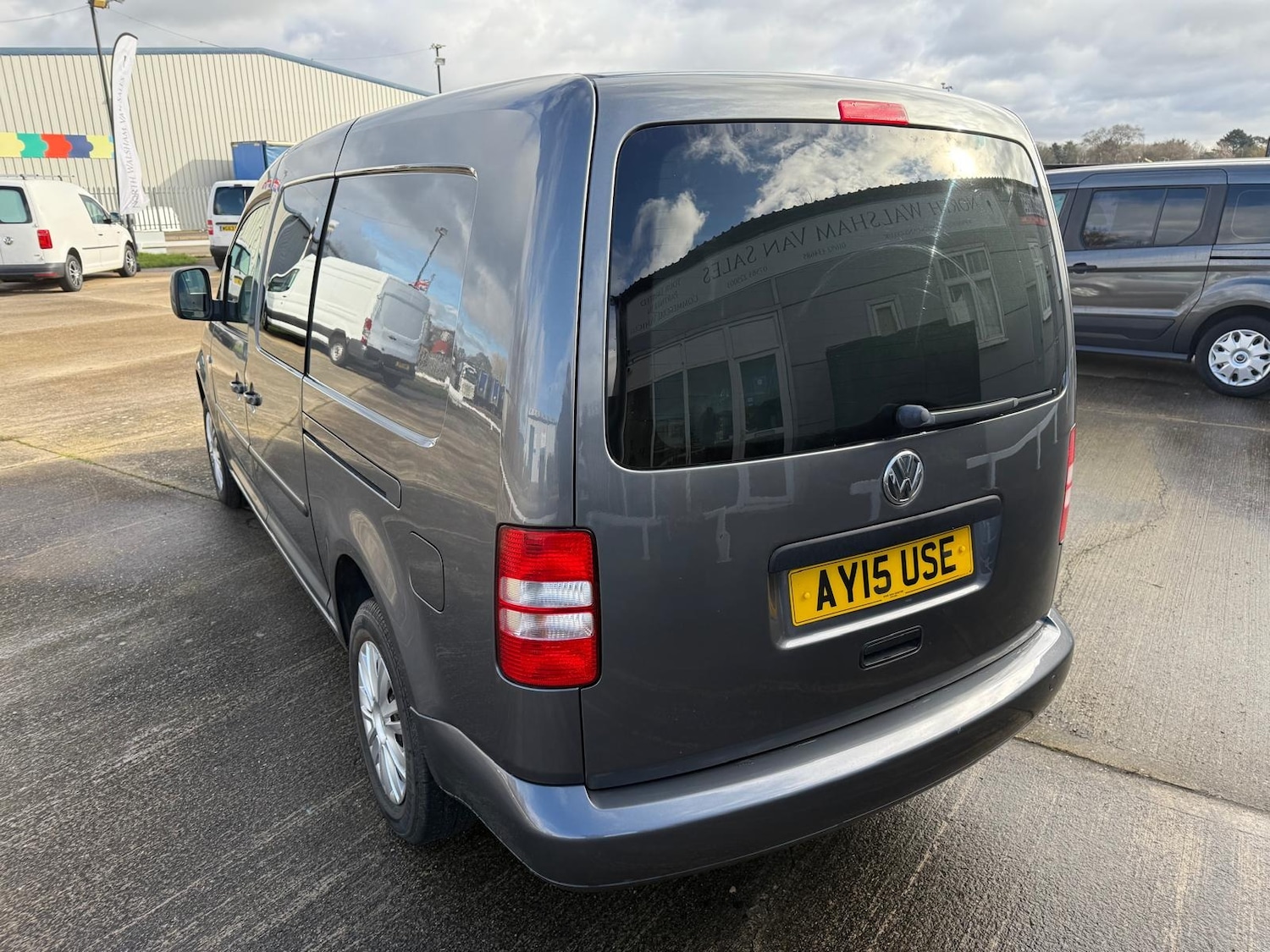 Used Volkswagen Caddy Maxi 2015 for sale - 77578573: Photo 6