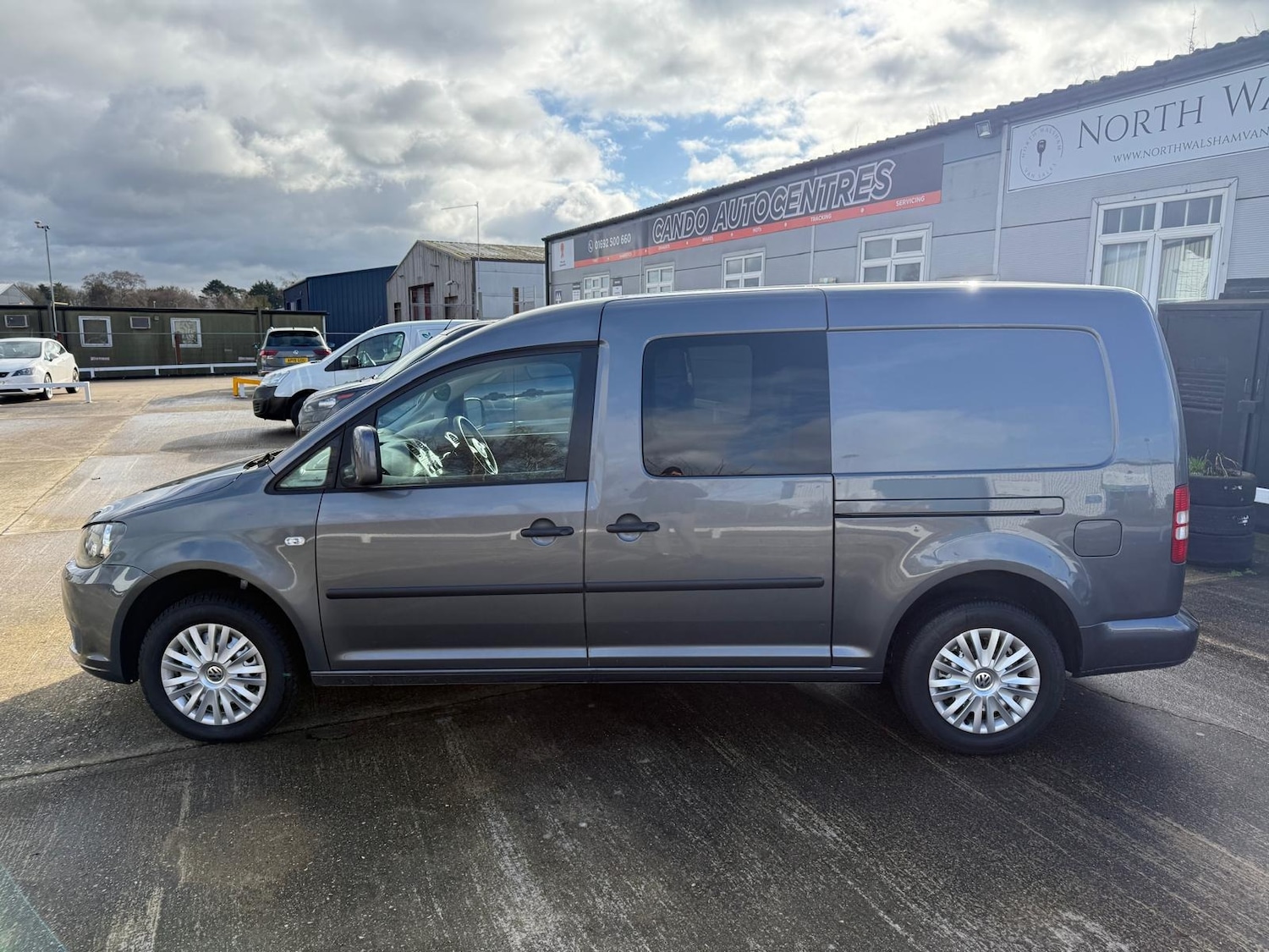 Used Volkswagen Caddy Maxi 2015 for sale - 77578573: Photo 7