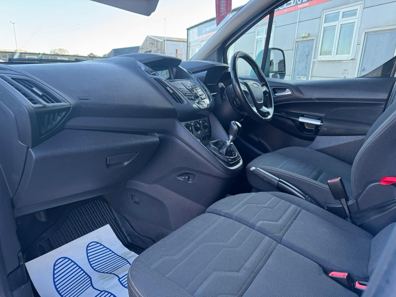 Used Ford Transit Connect 2017 for sale - 76796624: Photo 30