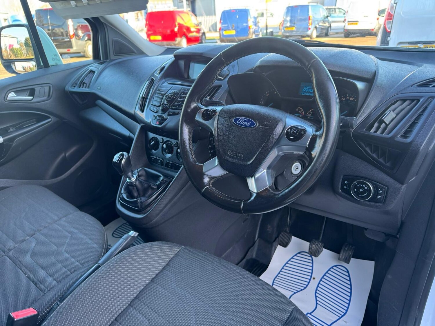 Used Ford Transit Connect 2017 for sale - 76796624: Photo 34