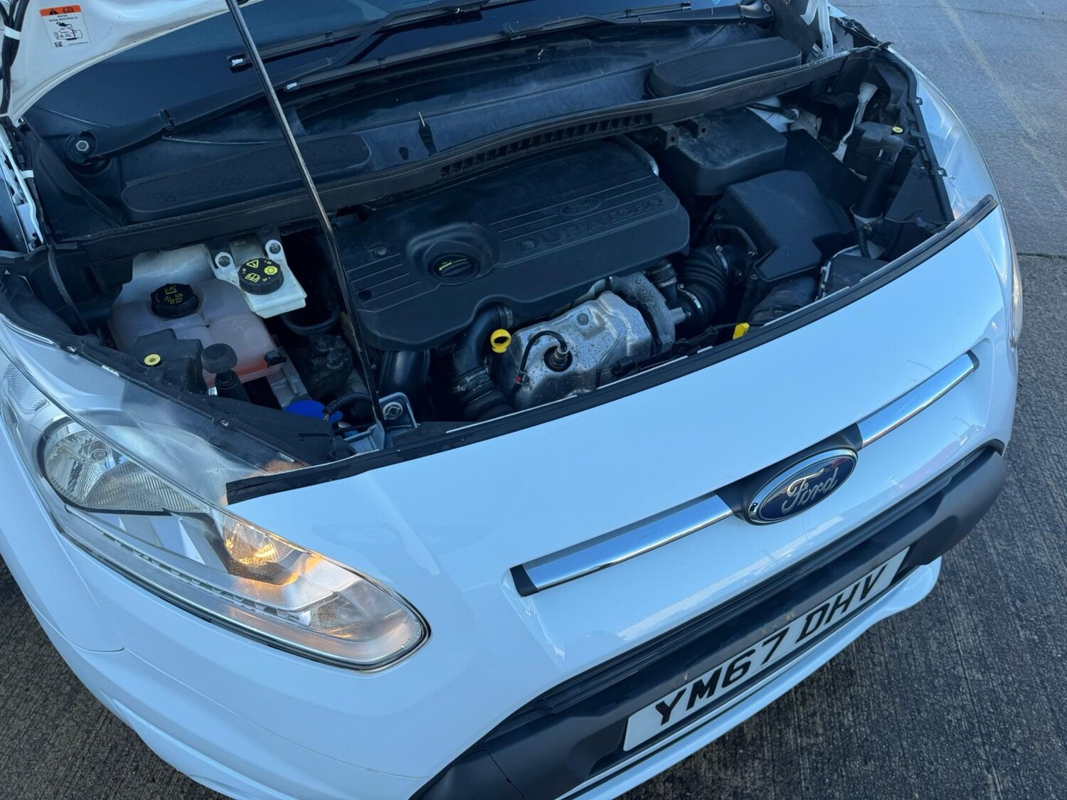 Used Ford Transit Connect 2017 for sale - 76796624: Photo 37