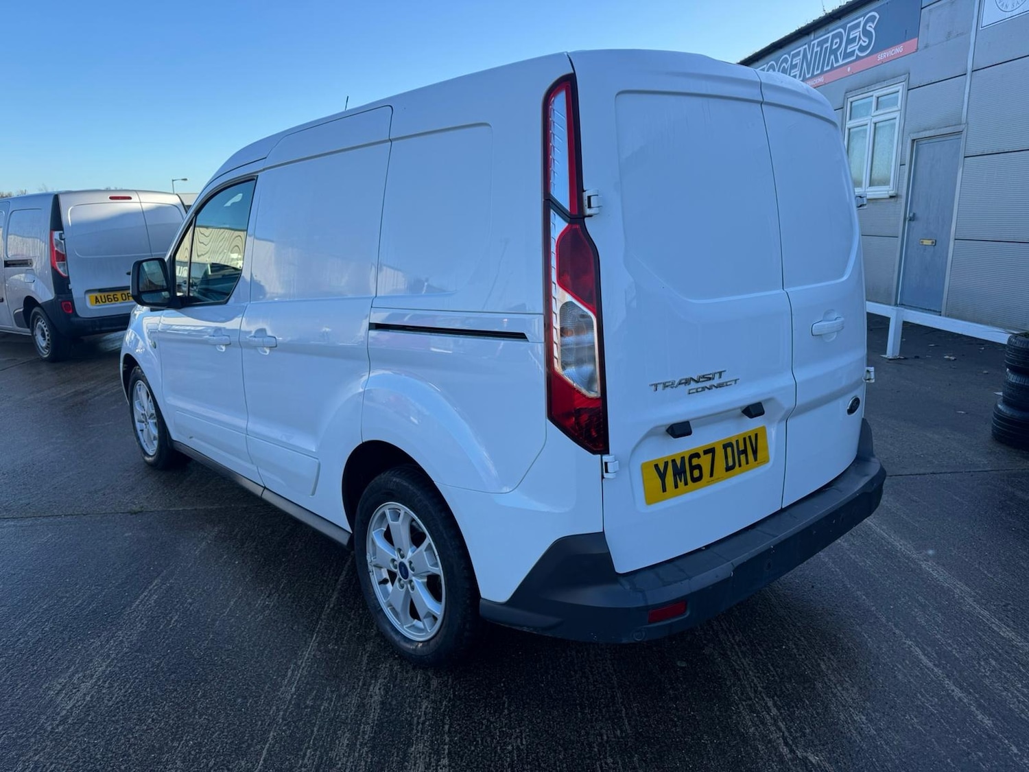 Used Ford Transit Connect 2017 for sale - 76796624: Photo 7