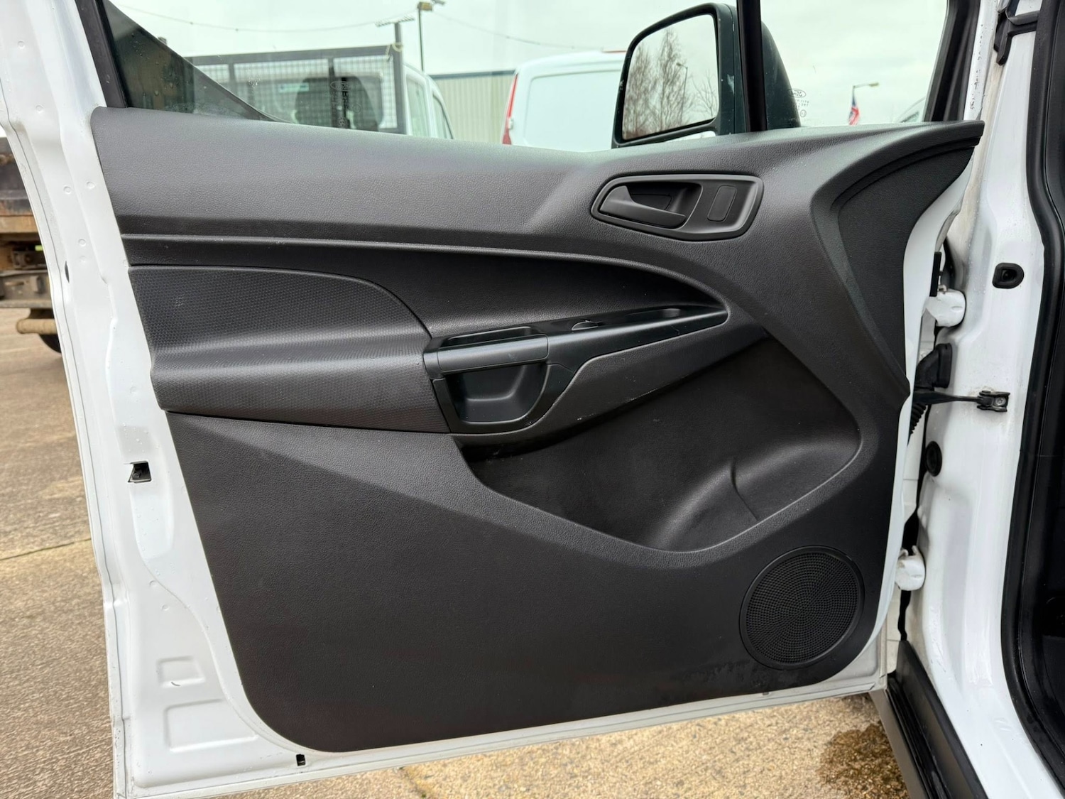 Used Ford Transit Connect 2018 for sale - 77069122: Photo 17