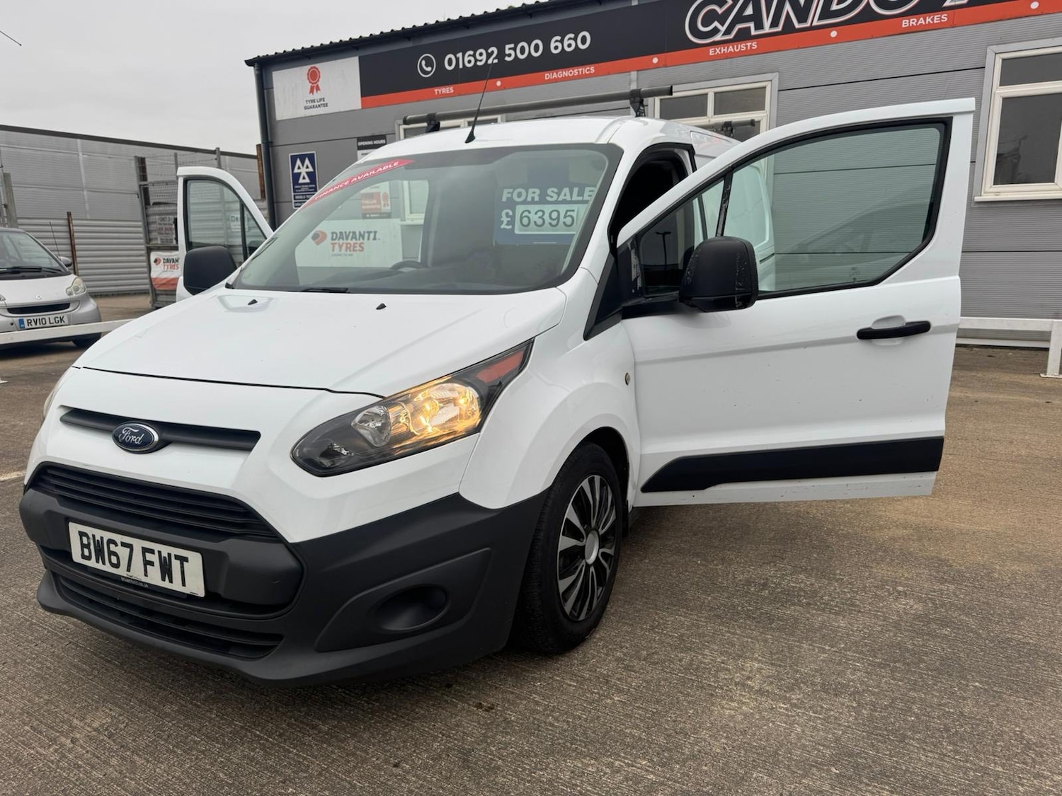 Used Ford Transit Connect 2018 for sale - 77069122: Photo 9