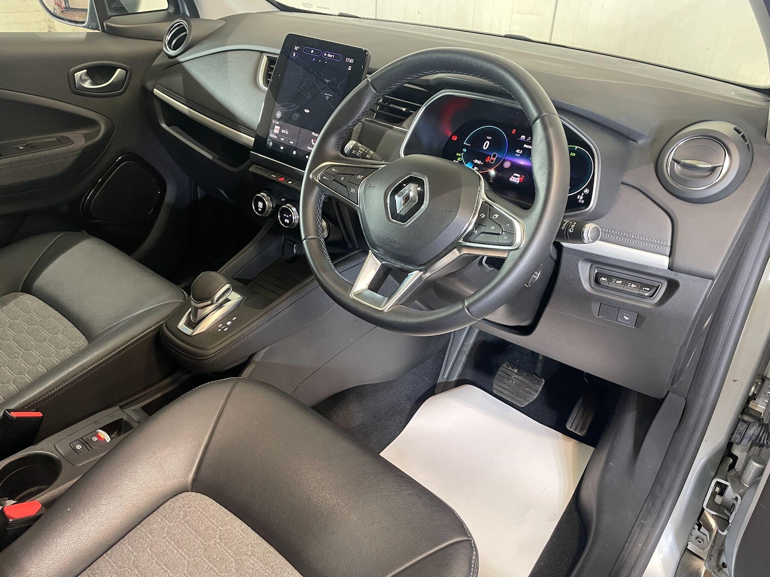 Used Renault Zoe 2022 for sale - 78101165: Photo 25