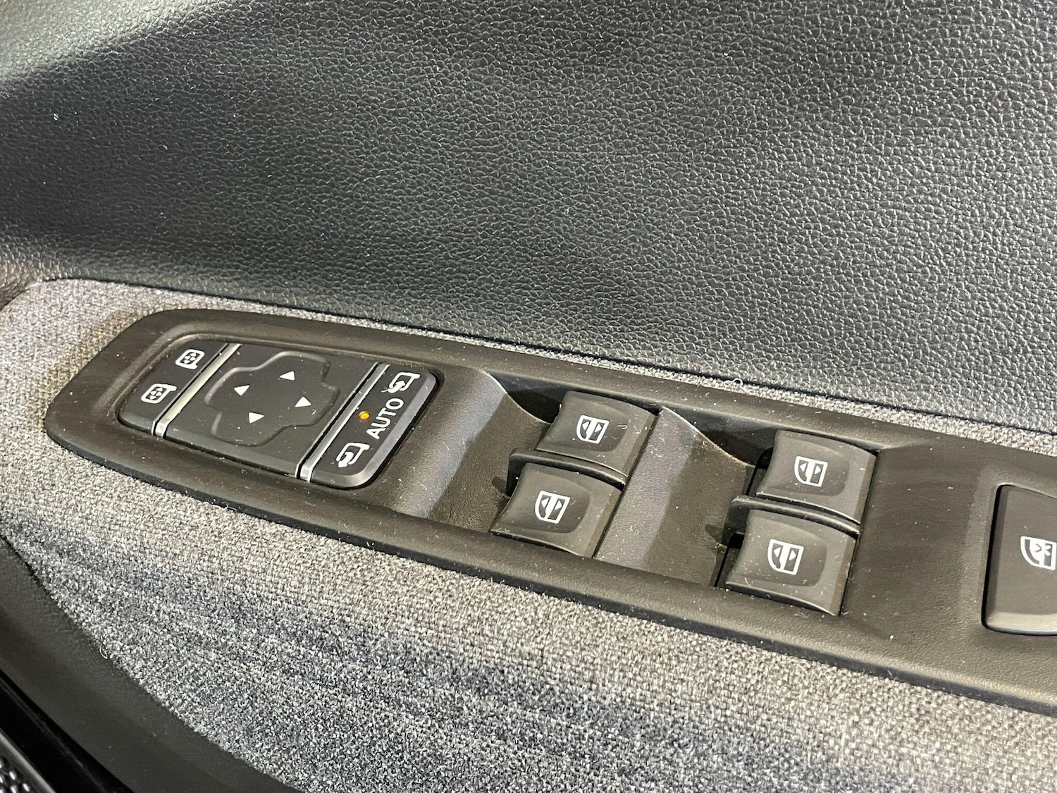 Used Renault Zoe 2022 for sale - 78101165: Photo 28