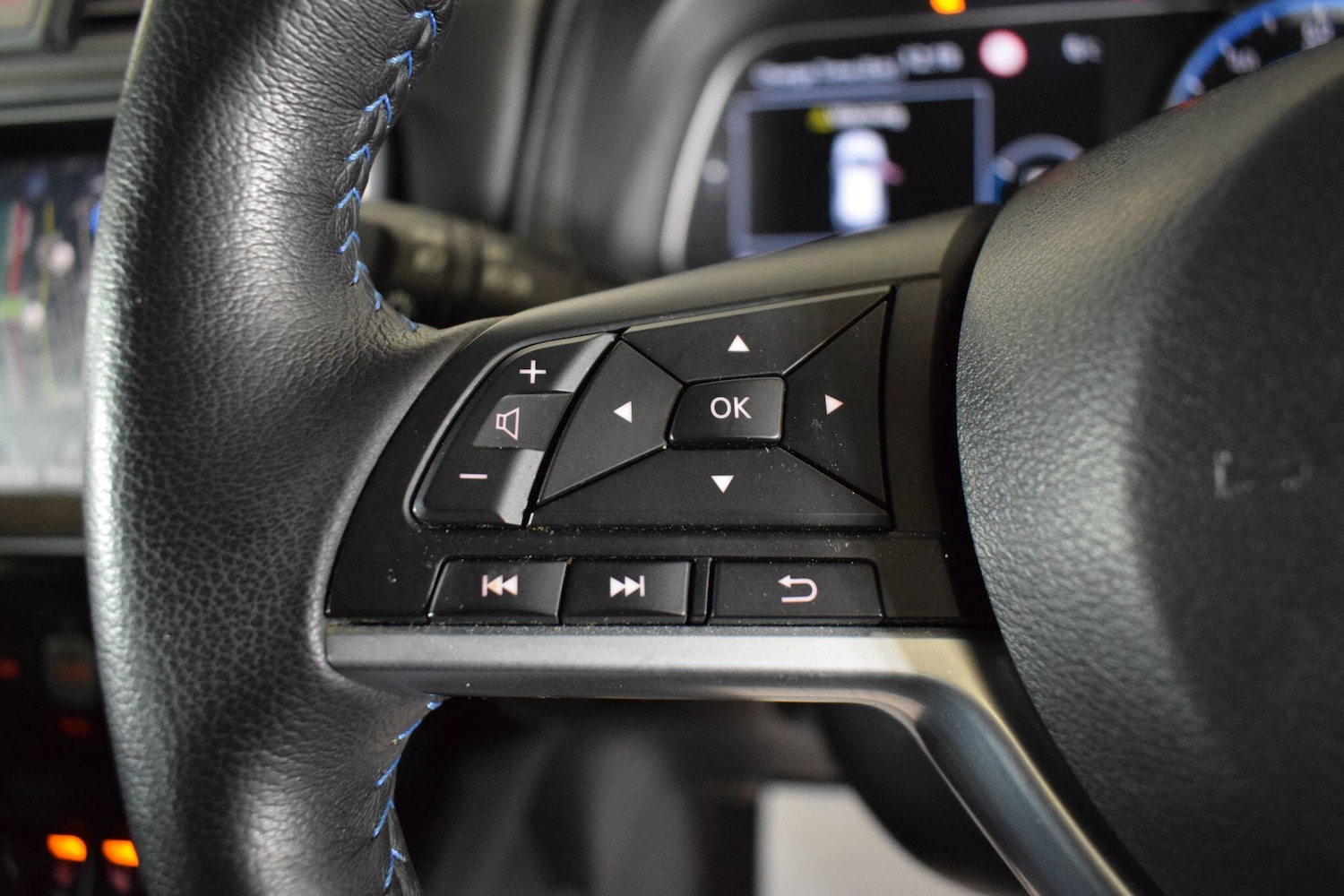 Used Nissan Leaf for sale - 77784343: Photo 16