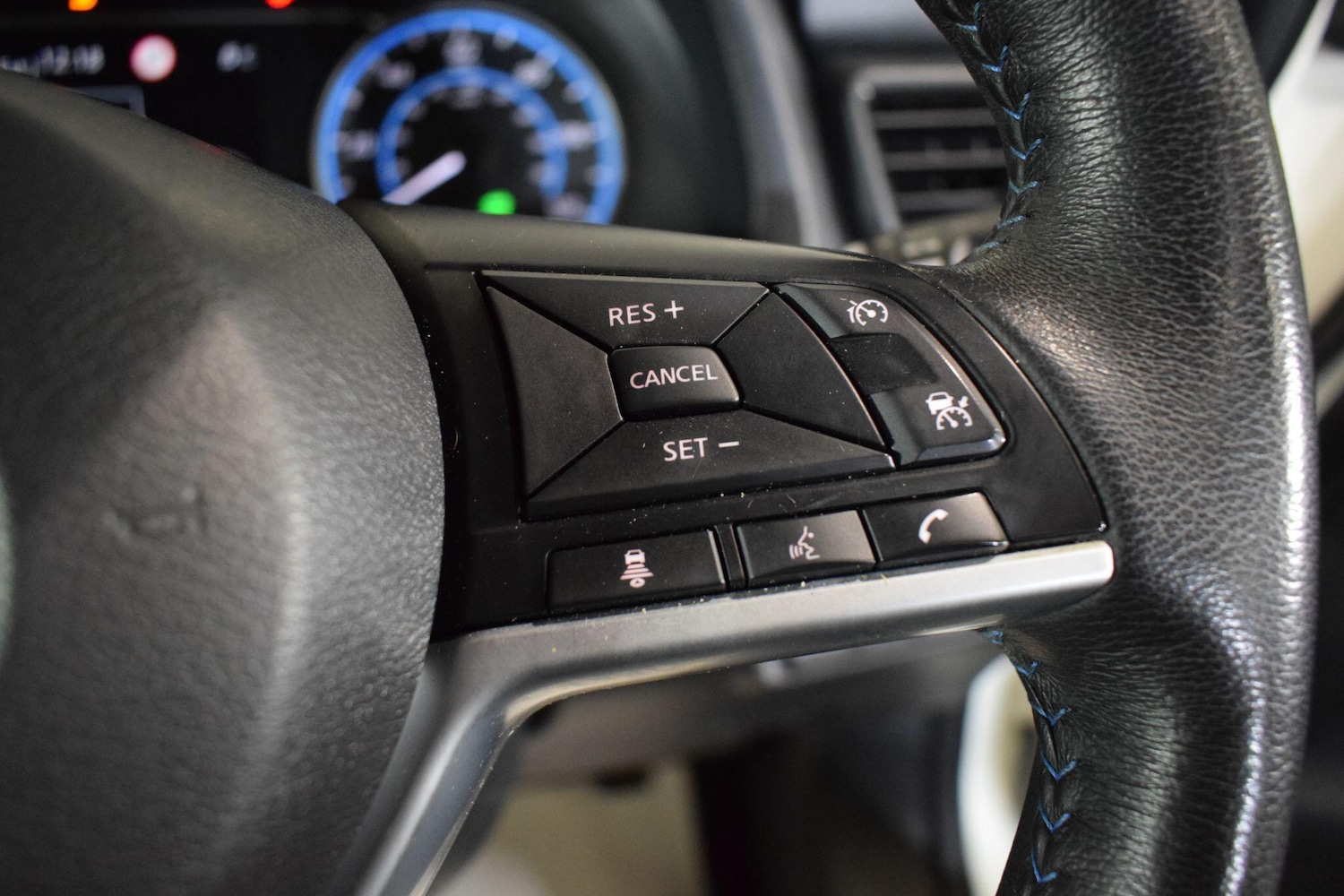 Used Nissan Leaf for sale - 77784343: Photo 17