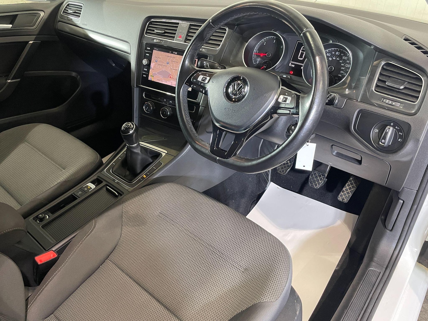 Used Volkswagen Golf 2017 for sale - 78033614: Photo 16