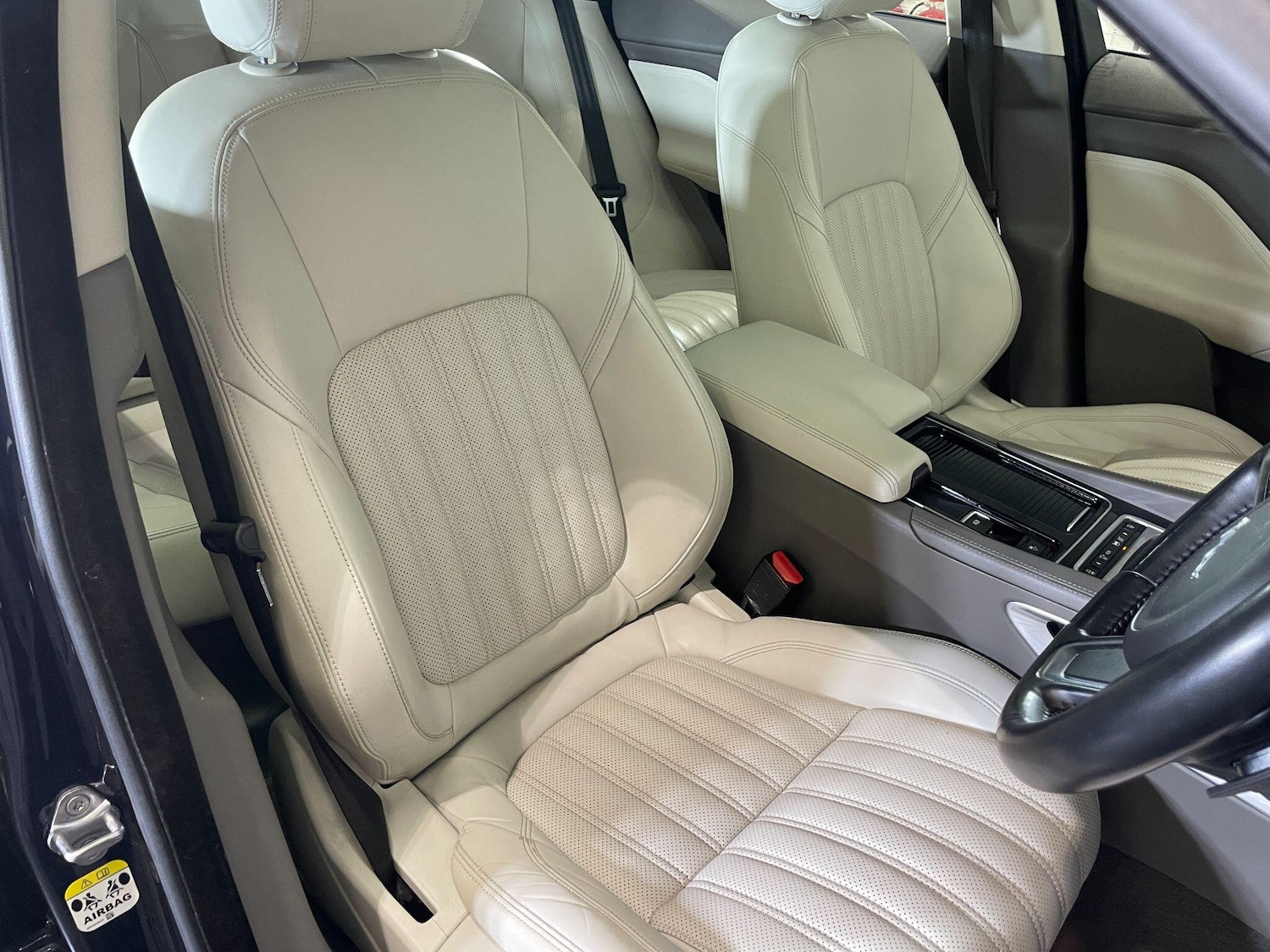 Used Jaguar F-Pace 2017 for sale - 78034590: Photo 21