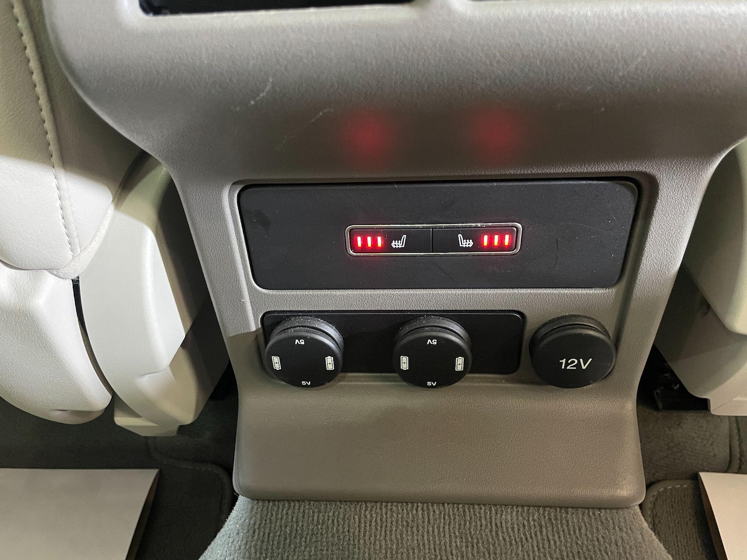 Used Jaguar F-Pace 2017 for sale - 78034590: Photo 34