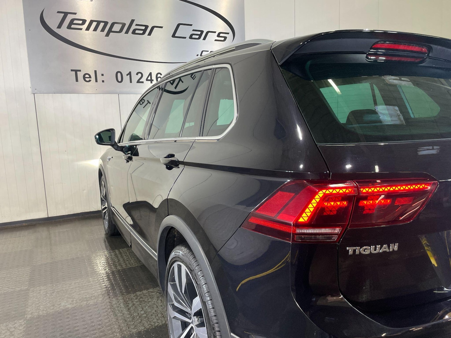 Used Volkswagen Tiguan for sale - 77784773: Photo 10