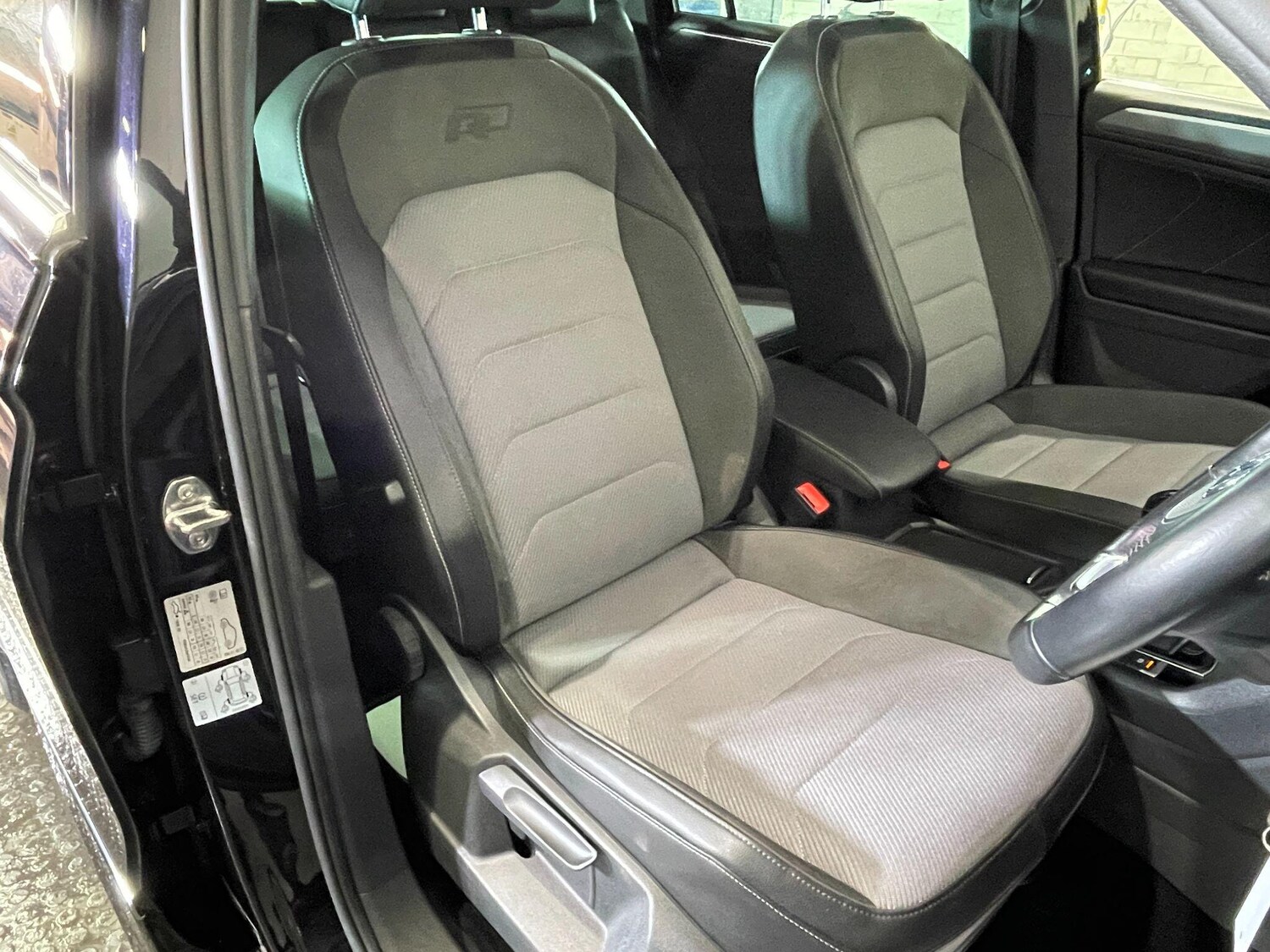 Used Volkswagen Tiguan for sale - 77784773: Photo 23