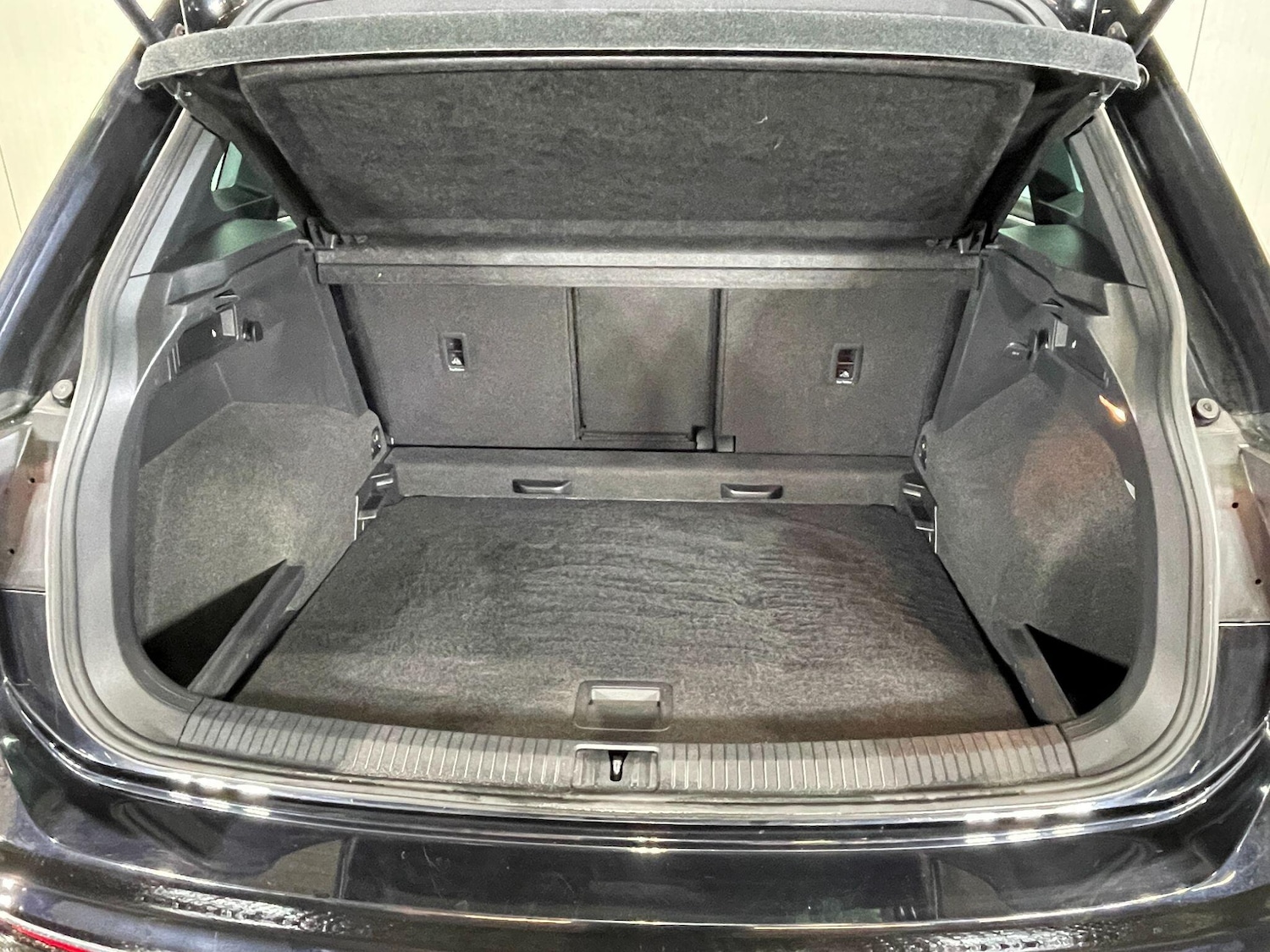 Used Volkswagen Tiguan for sale - 77784773: Photo 37