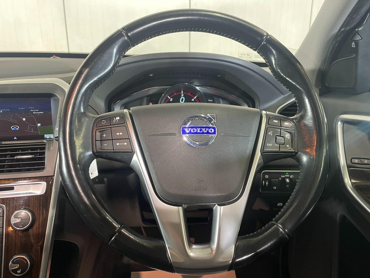 Used Volvo XC60 2014 for sale - 77783207: Photo 14