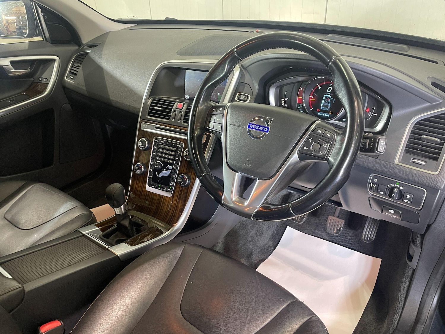 Used Volvo XC60 2014 for sale - 77783207: Photo 17