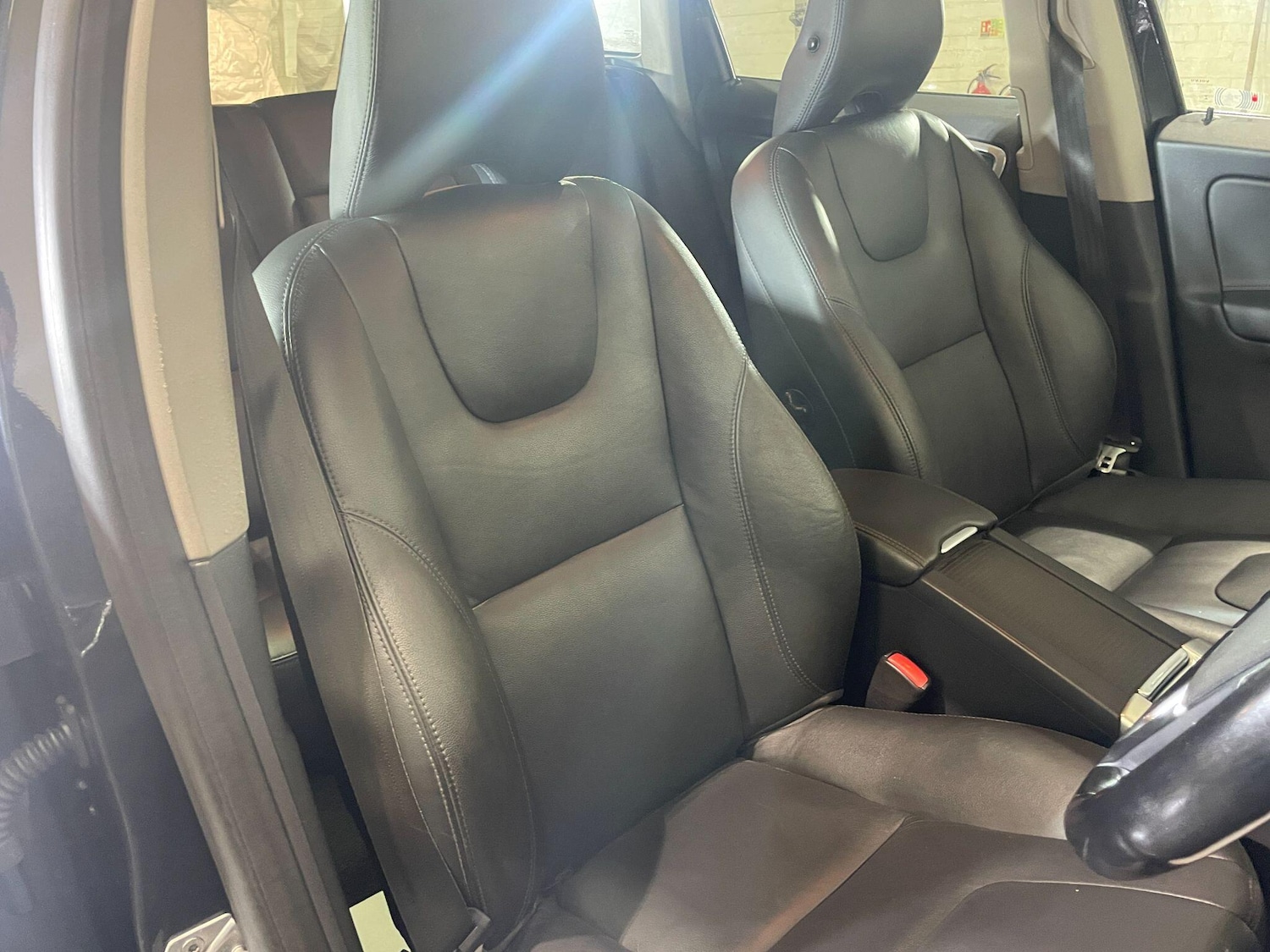 Used Volvo XC60 2014 for sale - 77783207: Photo 18