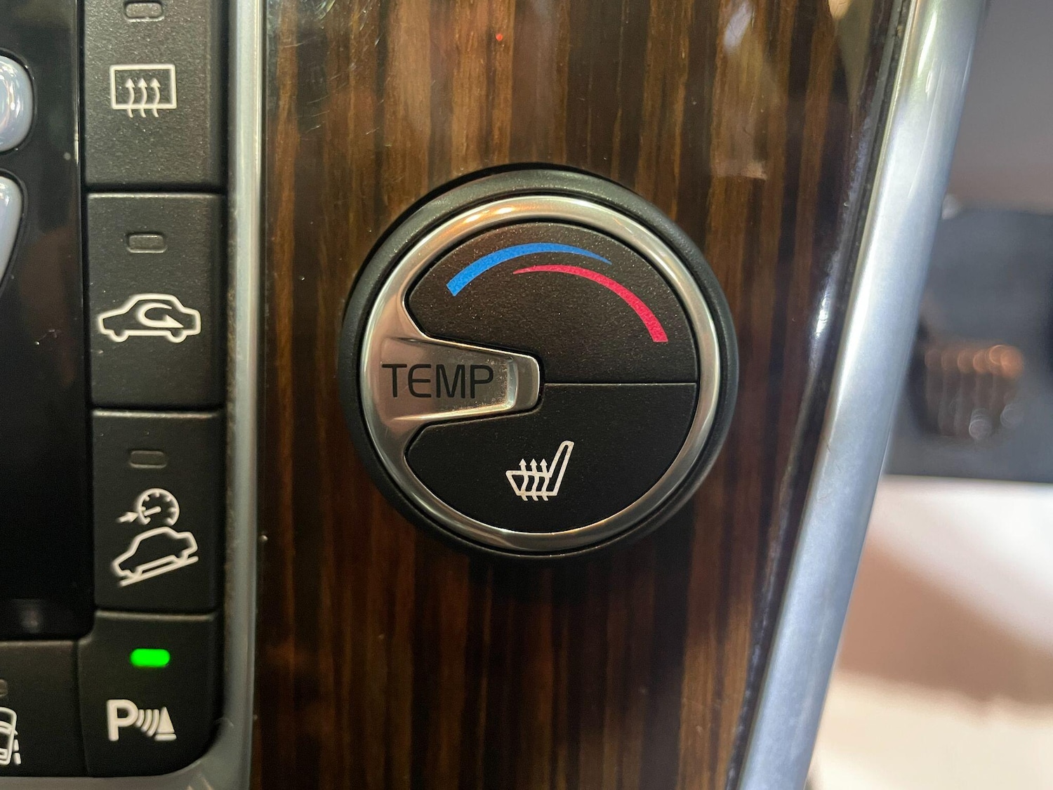 Used Volvo XC60 2014 for sale - 77783207: Photo 21