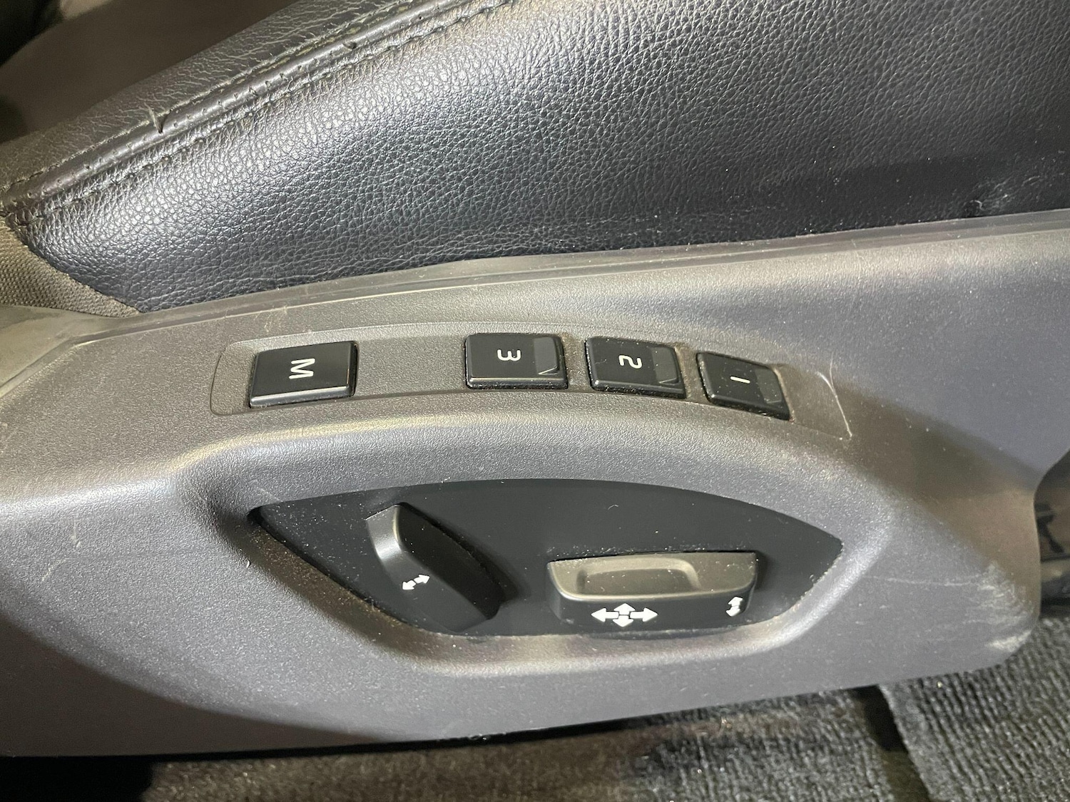 Used Volvo XC60 2014 for sale - 77783207: Photo 25