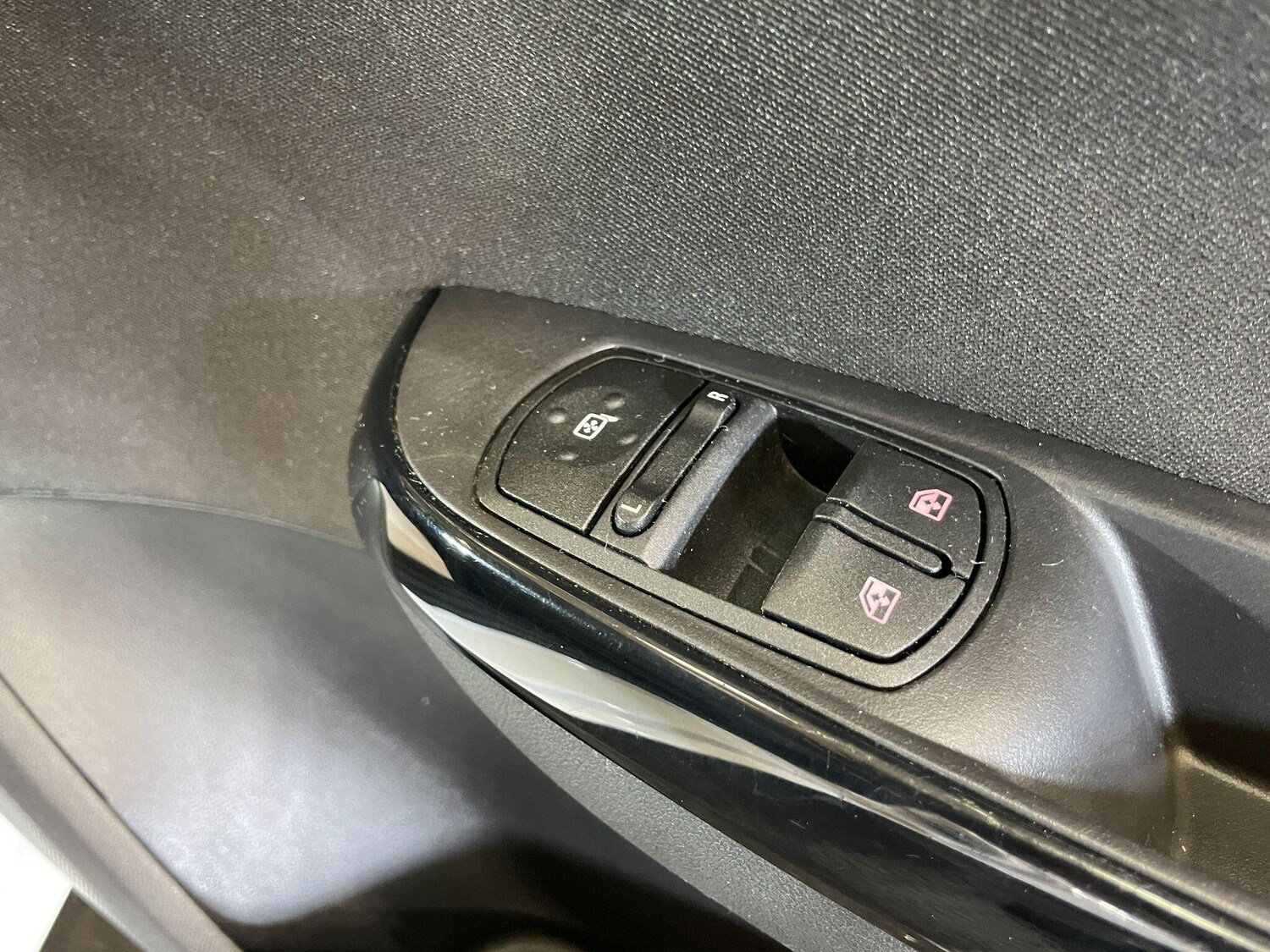 Used Vauxhall Corsa 2019 for sale - 78170837: Photo 26