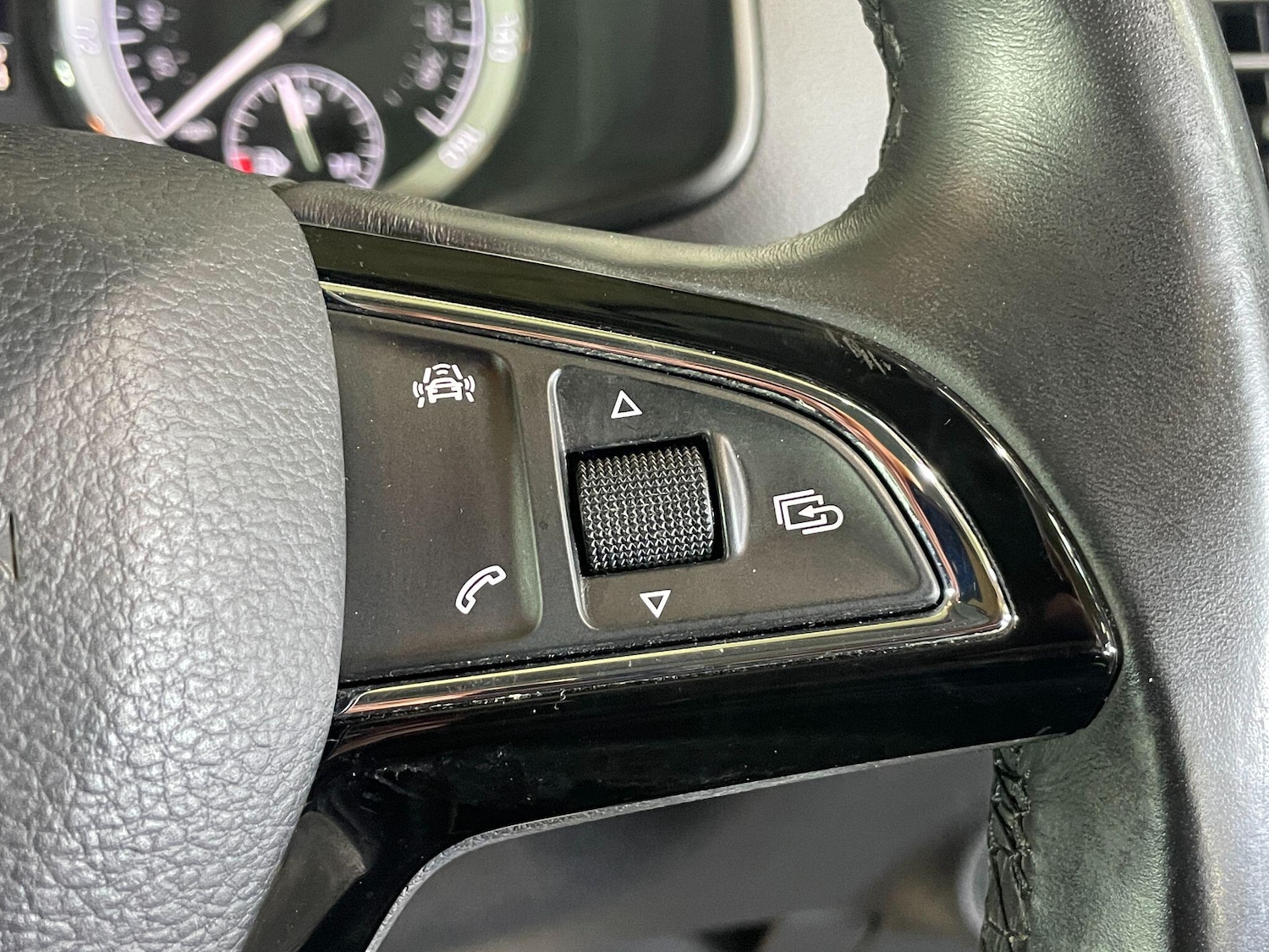 Used Skoda Karoq 2018 for sale - 77783742: Photo 17