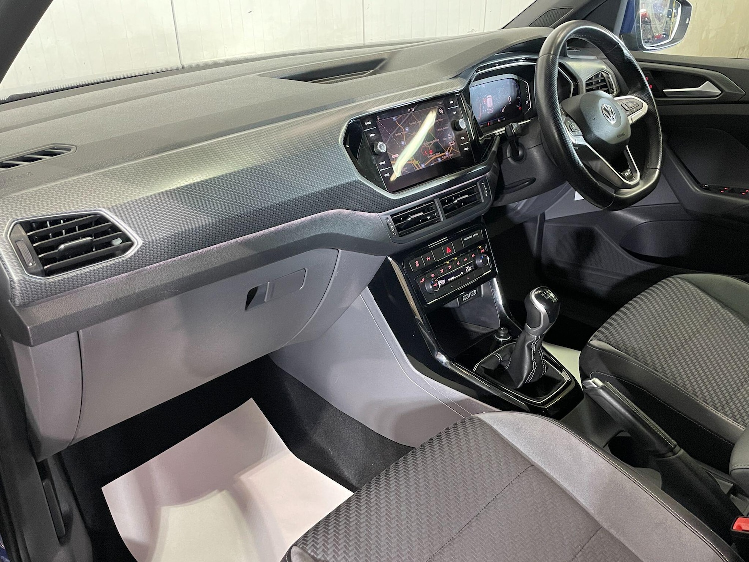 Used Volkswagen T-Cross 2021 for sale - 77783383: Photo 27