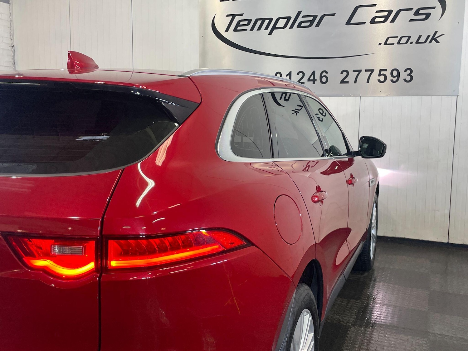 Used Jaguar F-Pace 2017 for sale - 77785718: Photo 13