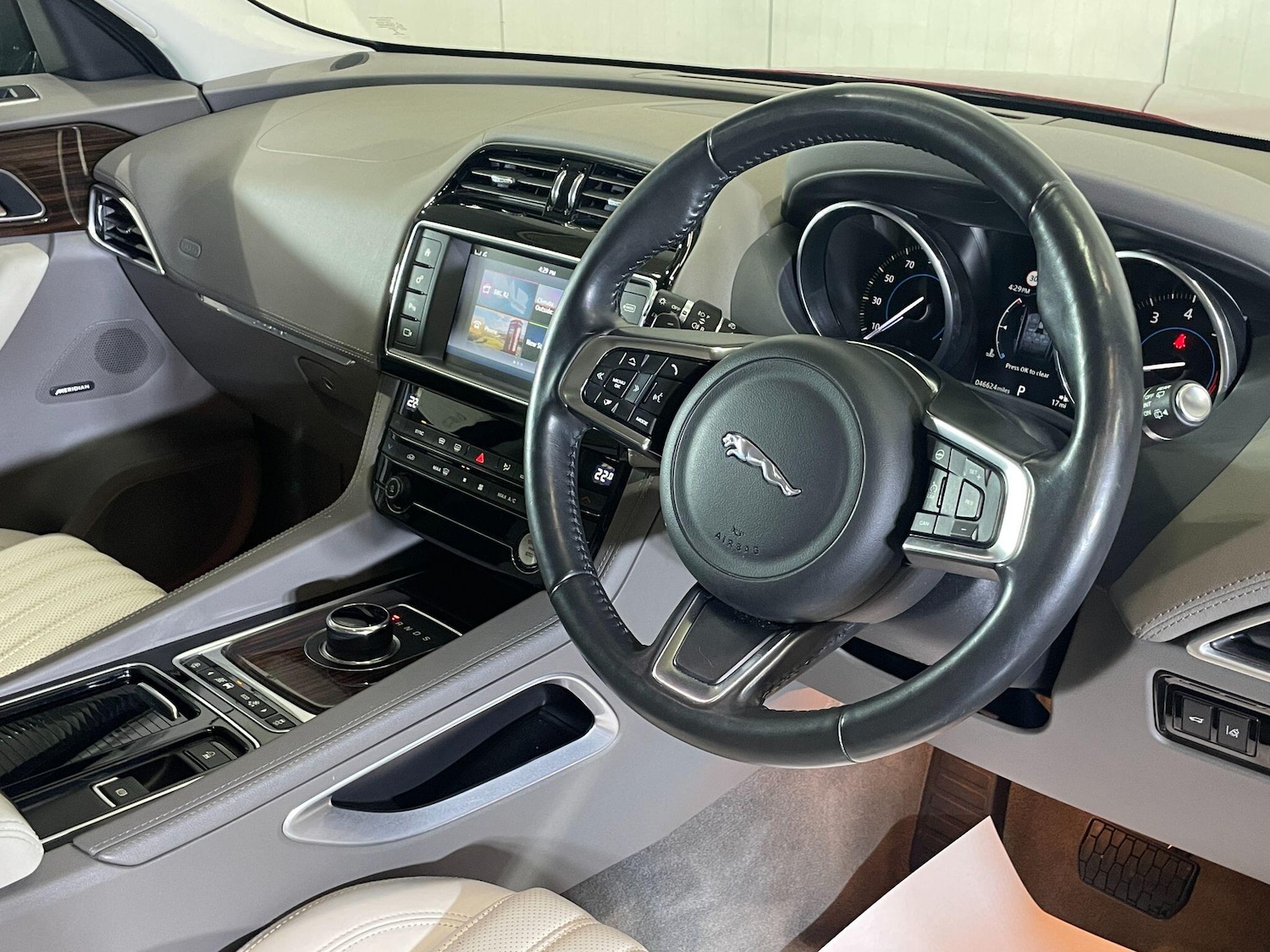 Used Jaguar F-Pace 2017 for sale - 77785718: Photo 22