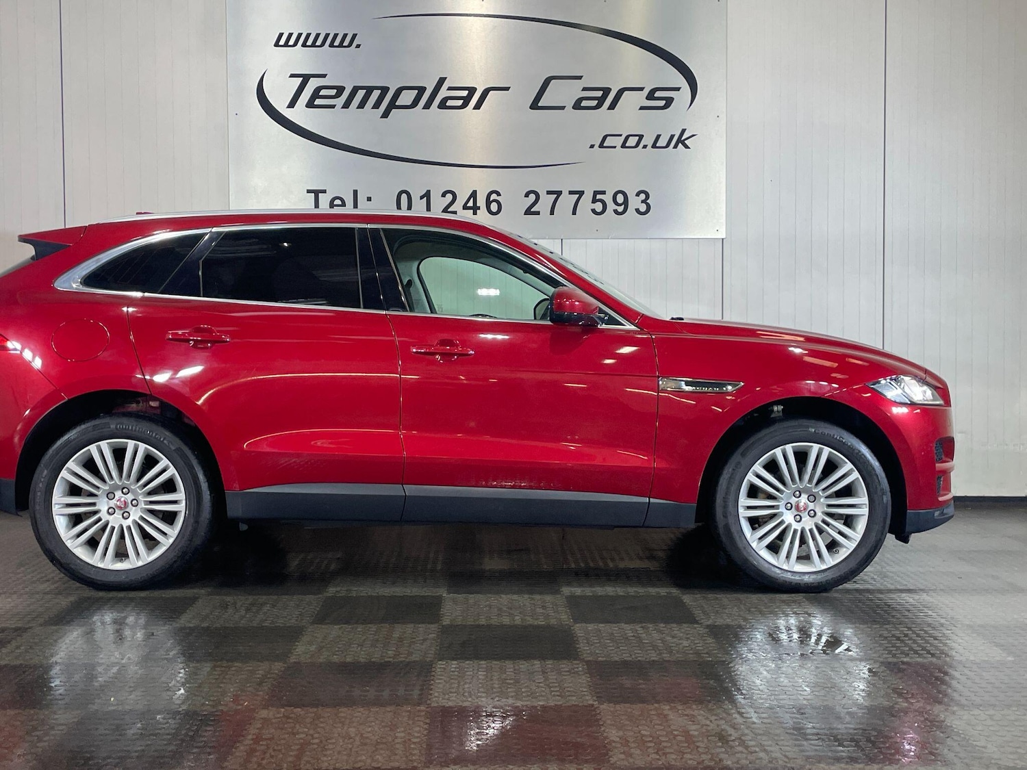 Used Jaguar F-Pace 2017 for sale - 77785718: Photo 3