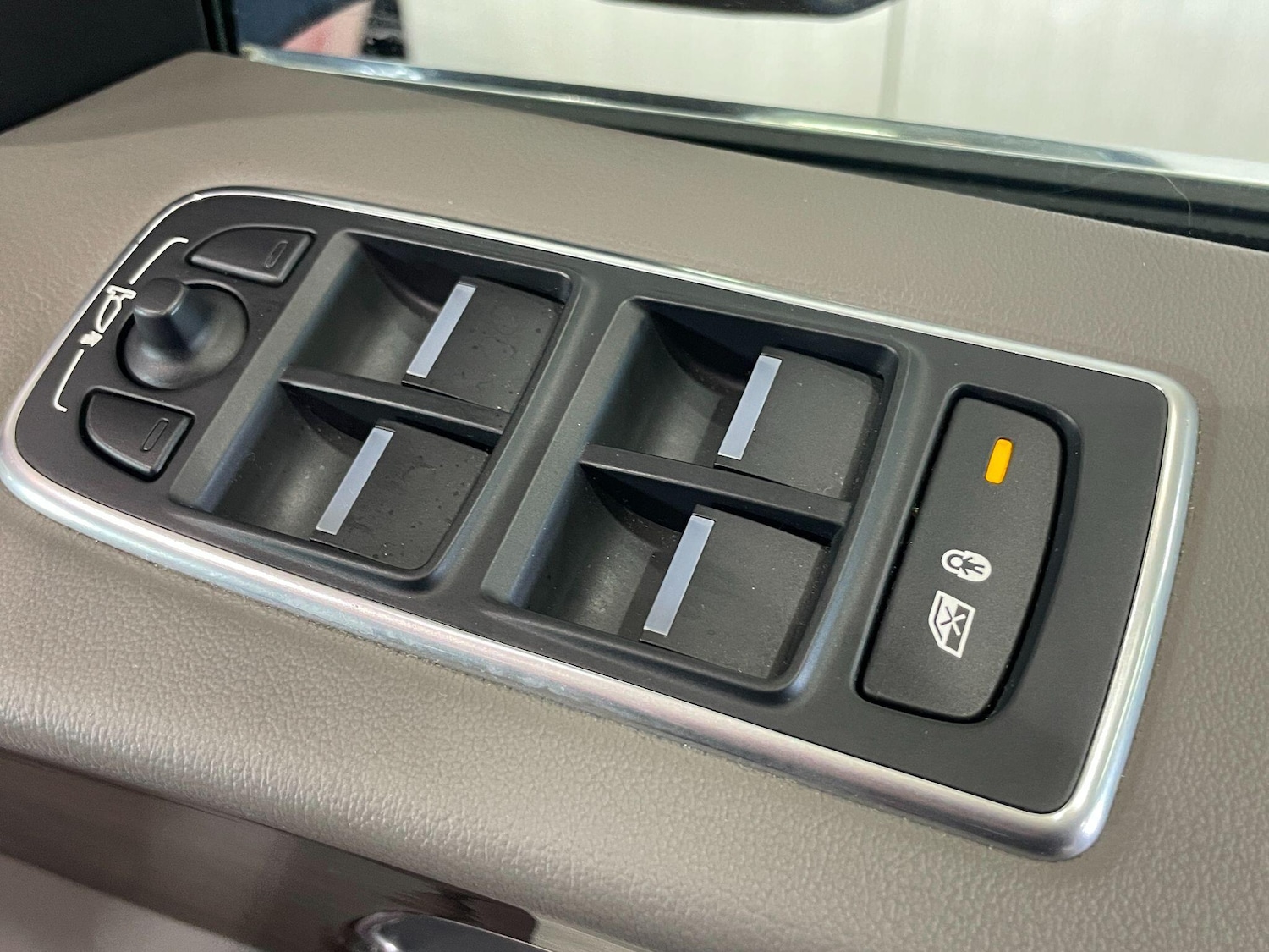 Used Jaguar F-Pace 2017 for sale - 77785718: Photo 32