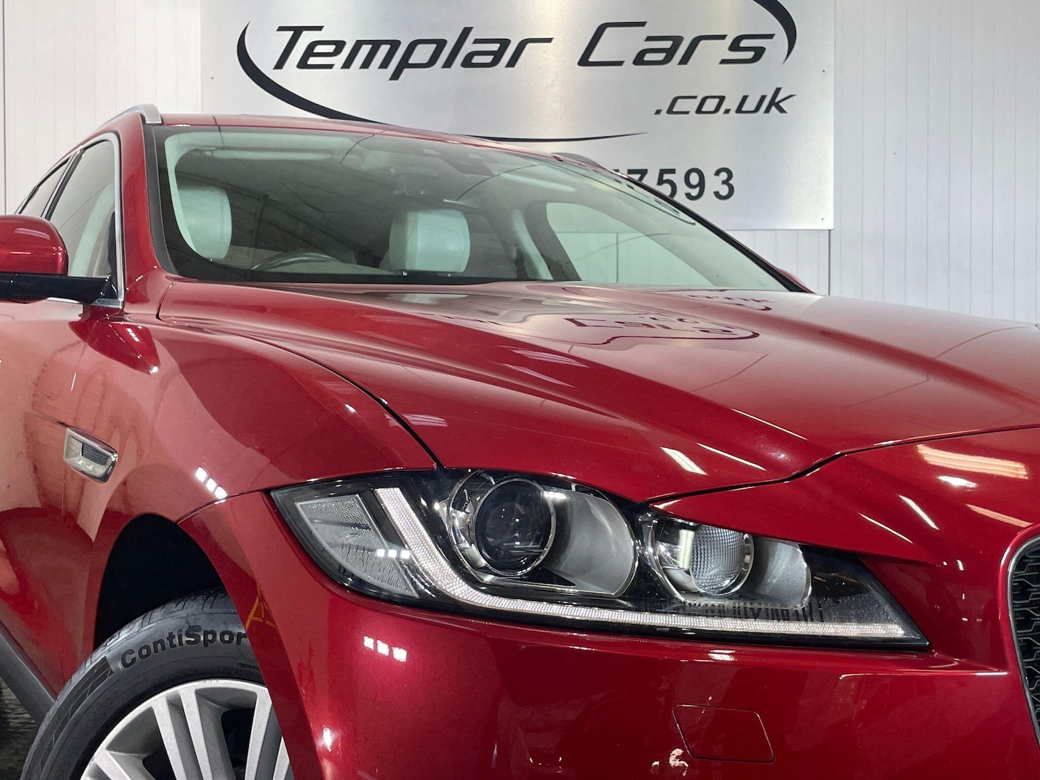 Used Jaguar F-Pace 2017 for sale - 77785718: Photo 8