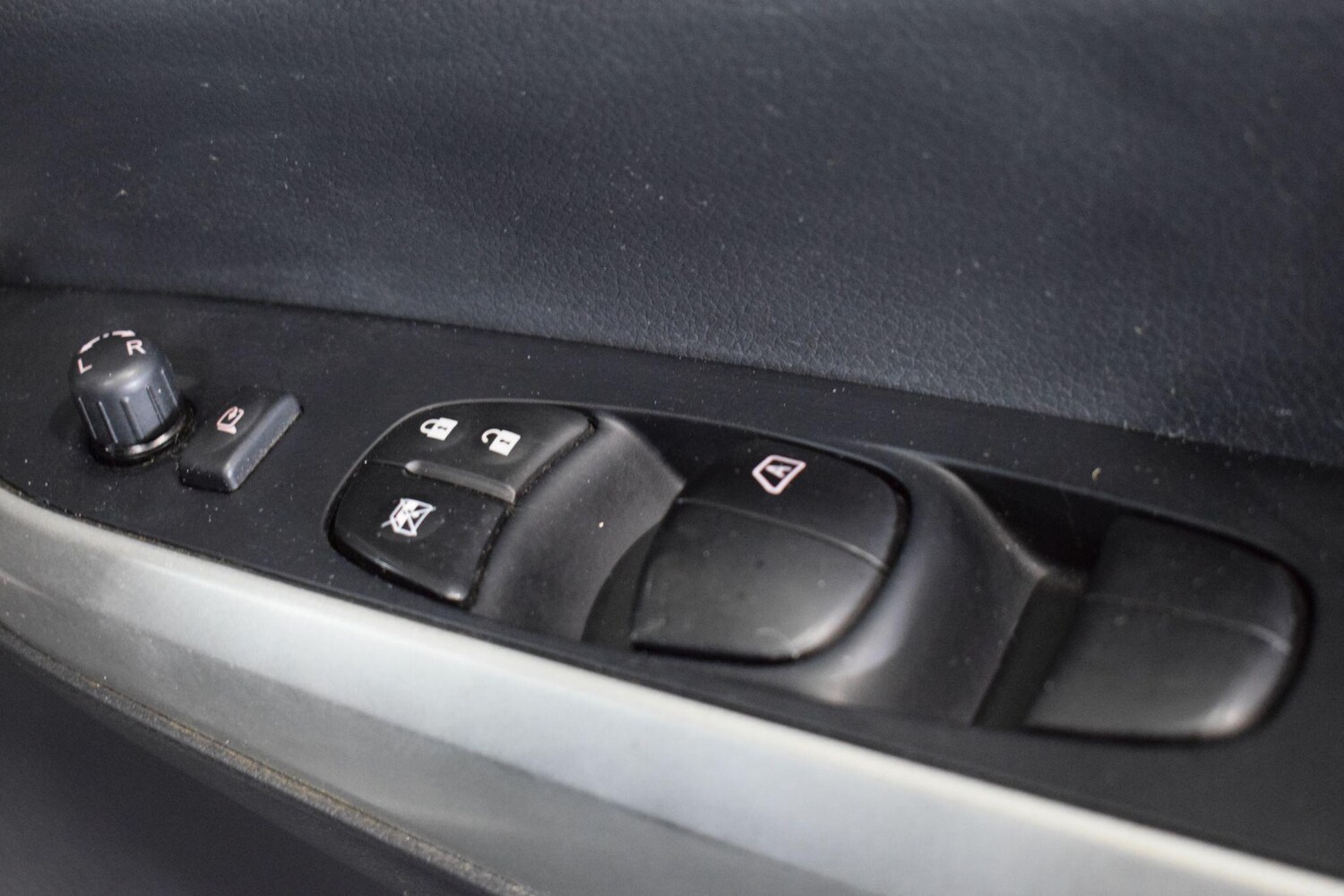 Used Nissan Navara 2019 for sale - 77783400: Photo 24